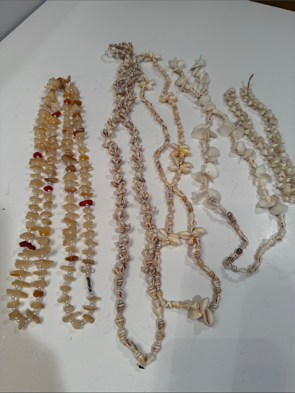 Collection Vintage Cream Shell & Coral Women's Necklaces- Beach Style